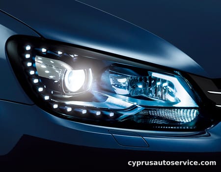 VOLKSWAGEN GOLF TOURAN TSI HIGHLINE