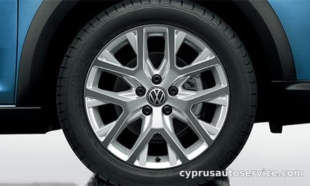 VOLKSWAGEN GOLF TOURAN CROSS TOURAN