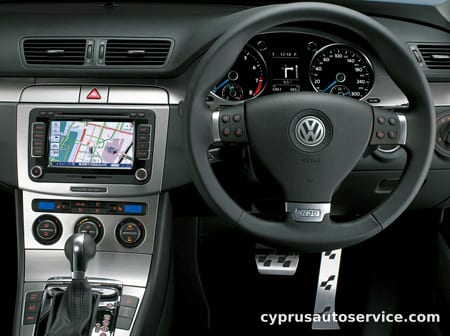 VOLKSWAGEN PASSAT VARIANT R36