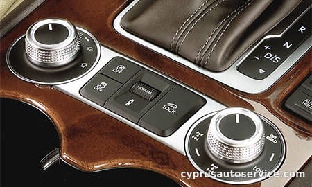 VOLKSWAGEN TOUAREG V6