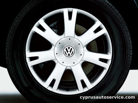 VOLKSWAGEN TOUAREG V8