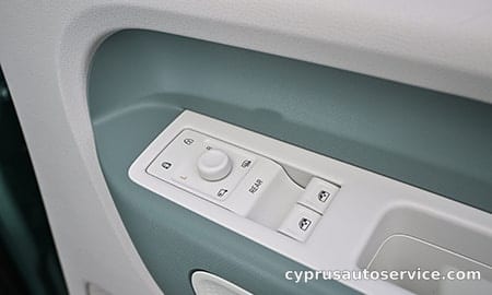 VOLKSWAGEN ID BUZZ PRO