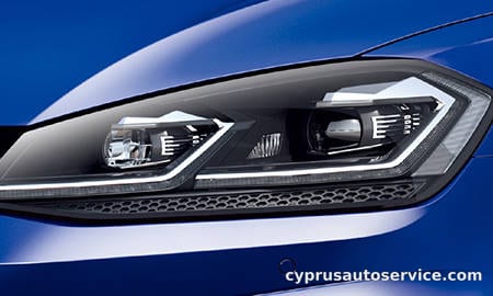 VOLKSWAGEN GOLF R VARIANT BASE GRADE