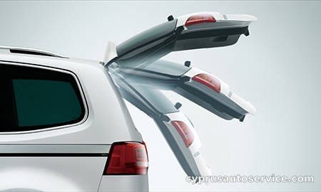 VOLKSWAGEN SHARAN TDI HIGHLINE