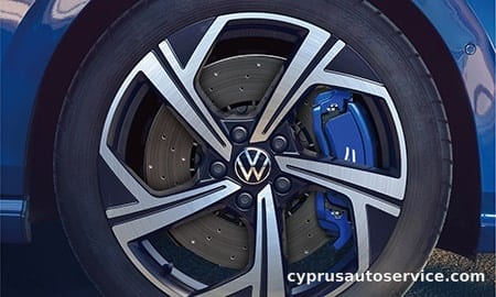 VOLKSWAGEN GOLF R TSI 4MOTION