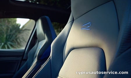 VOLKSWAGEN GOLF R BASE GRADE