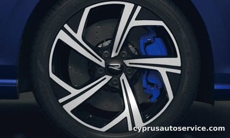 VOLKSWAGEN GOLF R BASE GRADE