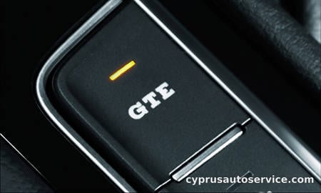 VOLKSWAGEN PASSAT GTE BASE GRADE