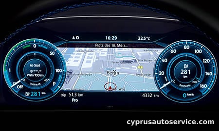 VOLKSWAGEN EGOLF PREMIUM