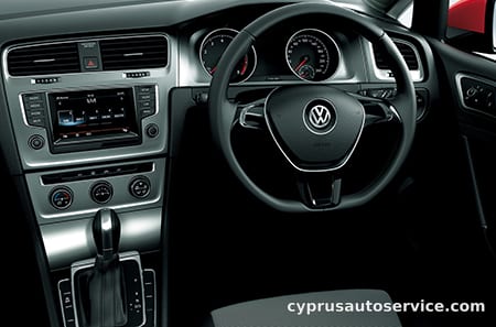 VOLKSWAGEN GOLF TSI TRENDLINE BLUEMOTION TECHNOLOGY