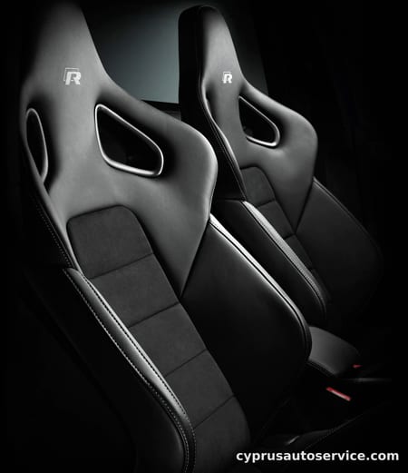 VOLKSWAGEN GOLF R