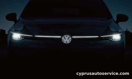 VOLKSWAGEN GOLF TDI R LINE