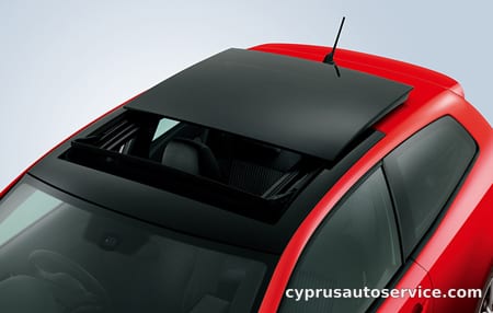 VOLKSWAGEN POLO TSI COMFORTLINE BLUEMOTION TECHNOLOGY