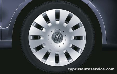 VOLKSWAGEN POLO 1.4 TREND LINE