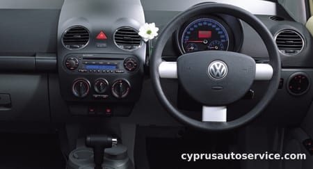 VOLKSWAGEN NEW BEETLE BASE GRADE