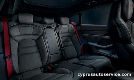 PORSCHE TAYCAN GTS