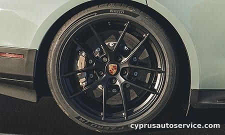 PORSCHE TAYCAN TURBO GT