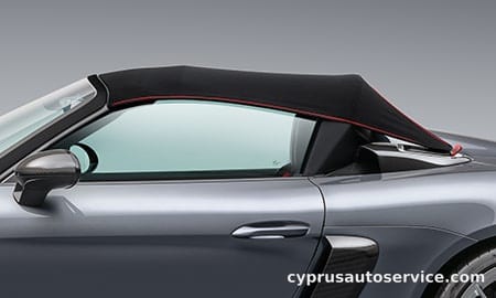 PORSCHE 718 SPYDER RS