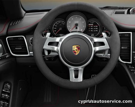 PORSCHE PANAMERA GTS