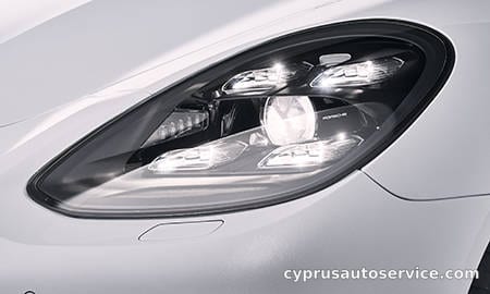 PORSCHE PANAMERA 4 E-HYBRID