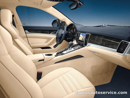 PORSCHE PANAMERA S