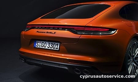PORSCHE PANAMERA 4 EXECUTIVE