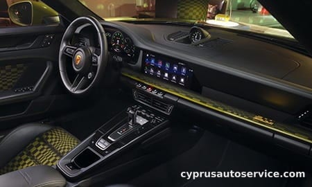 PORSCHE 911 SPIRIT 70
