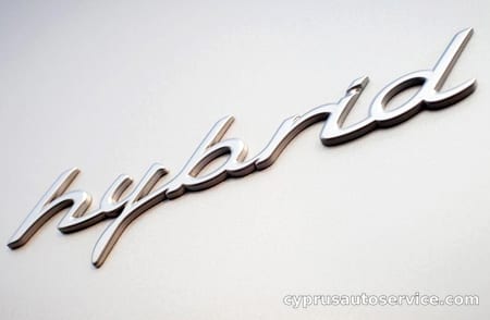 PORSCHE CAYENNE S HYBRID