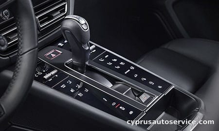 PORSCHE MACAN GTS