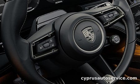 PORSCHE CAYENNE ELECTRIC BASE GRADE