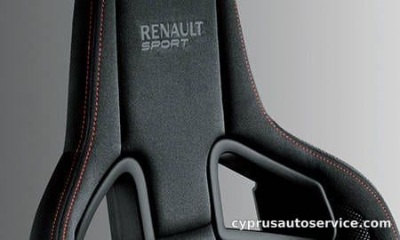 RENAULT MEGANE SPORT 273