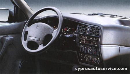 RENAULT 19 TXE