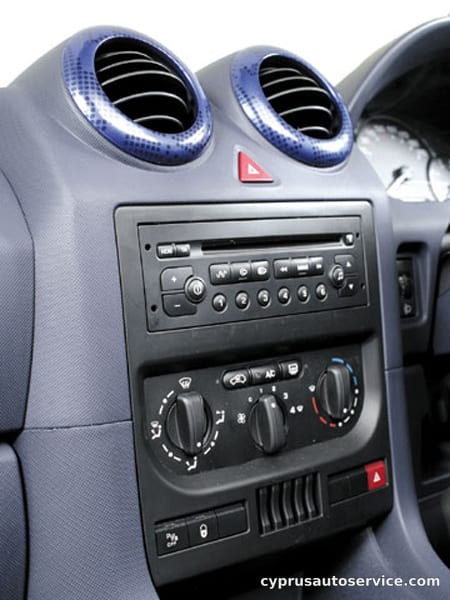 PEUGEOT 1007 1.6