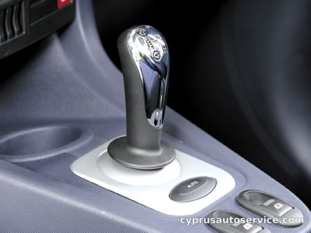 PEUGEOT 1007 1.6