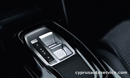 PEUGEOT 208 STYLE
