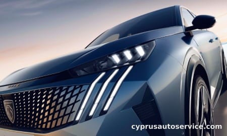 PEUGEOT 5008 GT HYBRID