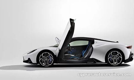 MASERATI MC20 BASE GRADE