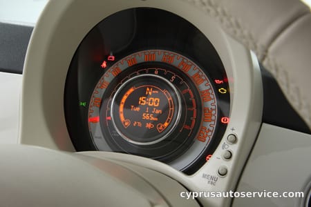 FIAT 500 1.2 8V LOUNGE