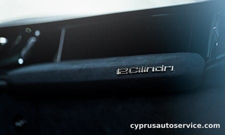 FERRARI 12CILINDRI BASE GRADE