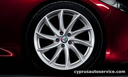 ALFA ROMEO GIULIA BASE GRADE