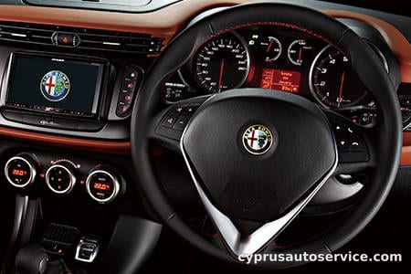 ALFA ROMEO GIULIETTA QUADRIFOGLIO VERDE