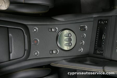 LAMBORGHINI MURCIELAGO ROADSTER LP640