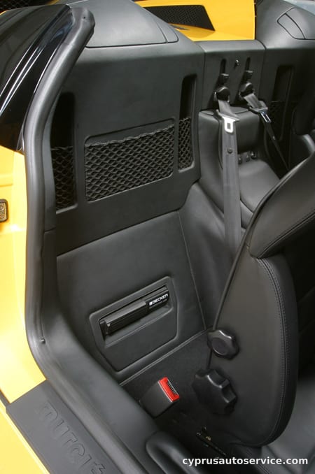 LAMBORGHINI MURCIELAGO ROADSTER LP640