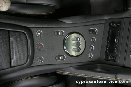 LAMBORGHINI MURCIELAGO ROADSTER LP640