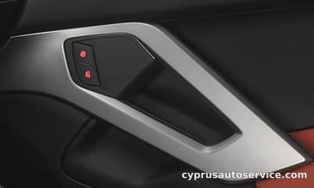 LAMBORGHINI AVENTADOR LP700-4