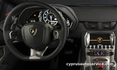LAMBORGHINI AVENTADOR