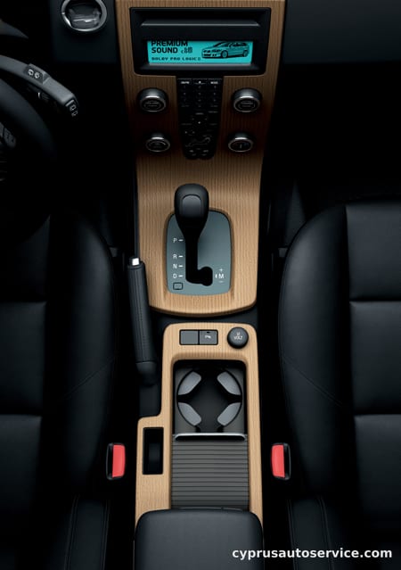 VOLVO V50 2.4 AKTIV