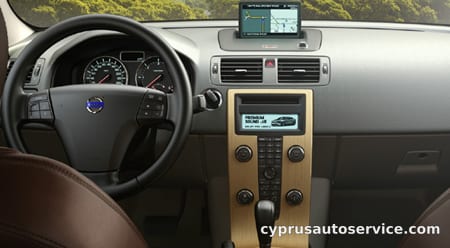 VOLVO V50 2.4 AKTIV