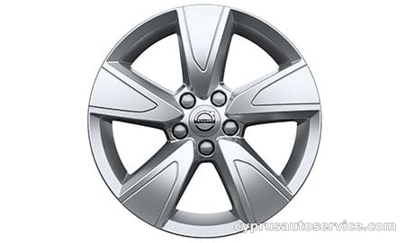 VOLVO XC40 ESSENTIAL B3