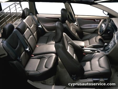 VOLVO XC70 BASE GRADE